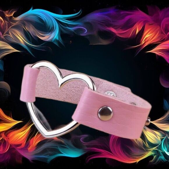 🩷Pink Boho Open HEART Faux leather Snap Bracelet - Picture 1 of 7